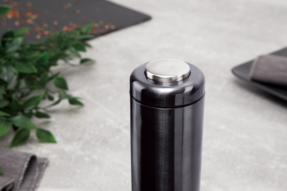 Electric Salt & Pepper Mill BH/9295 Carbon Pro Collection
