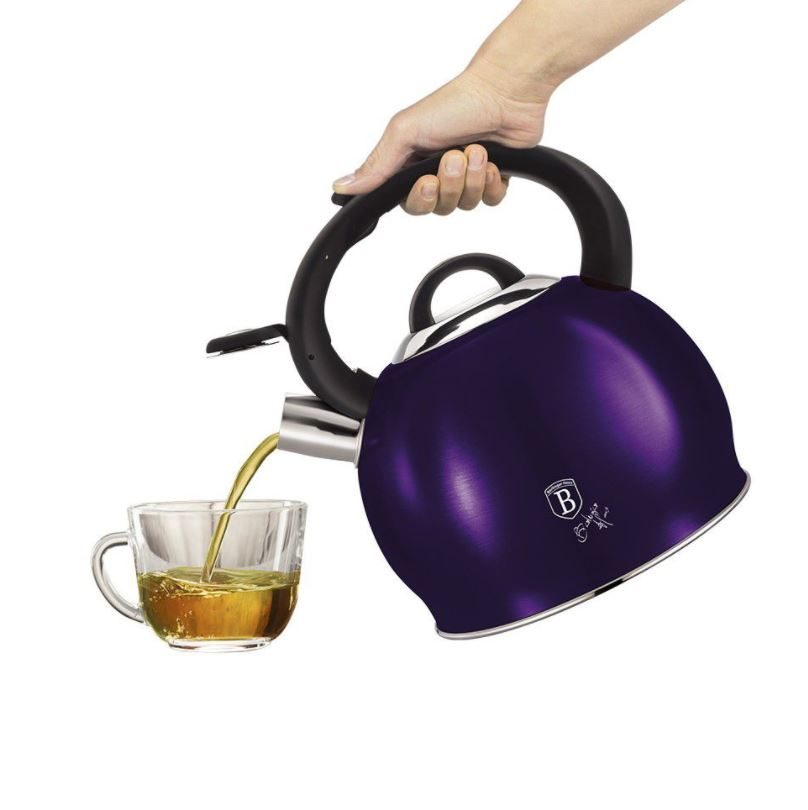 making tea, boiling water
