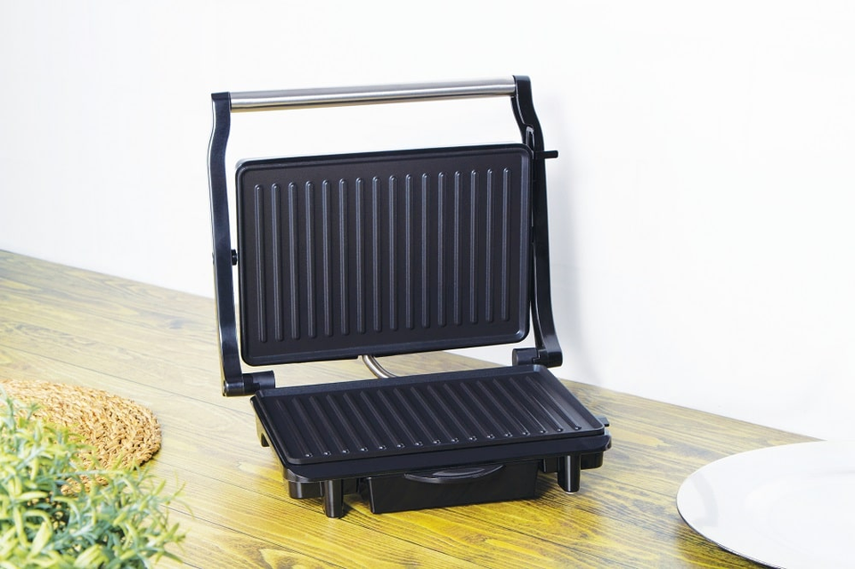 Electric Grill with Oil Drip Pan Berlinger Haus BH/9059