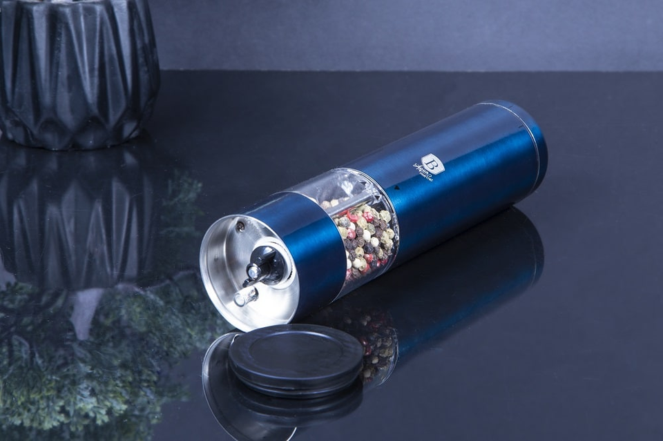 Electric Pepper or Salt Mill Berlinger Haus BH/1977