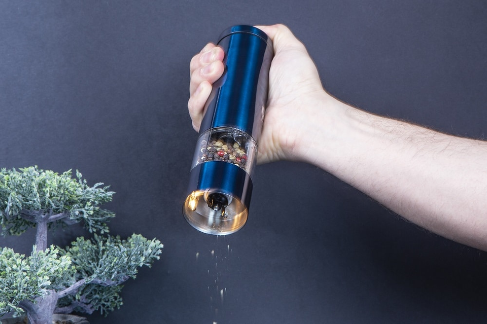 Electric Pepper or Salt Mill Berlinger Haus BH/1977
