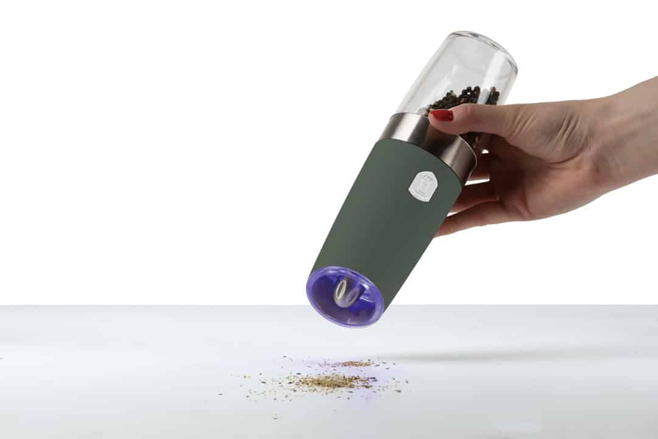 Gravity Pepper & Salt Mill Set, 2 pcs | Matt Green | Berlinger Haus BH9570