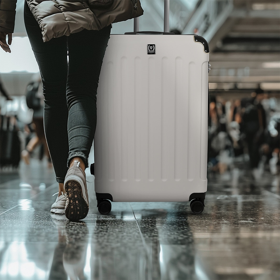 3 Piece Suitcase Set Swiss Hufeisen SF5003 | Cream & Gold