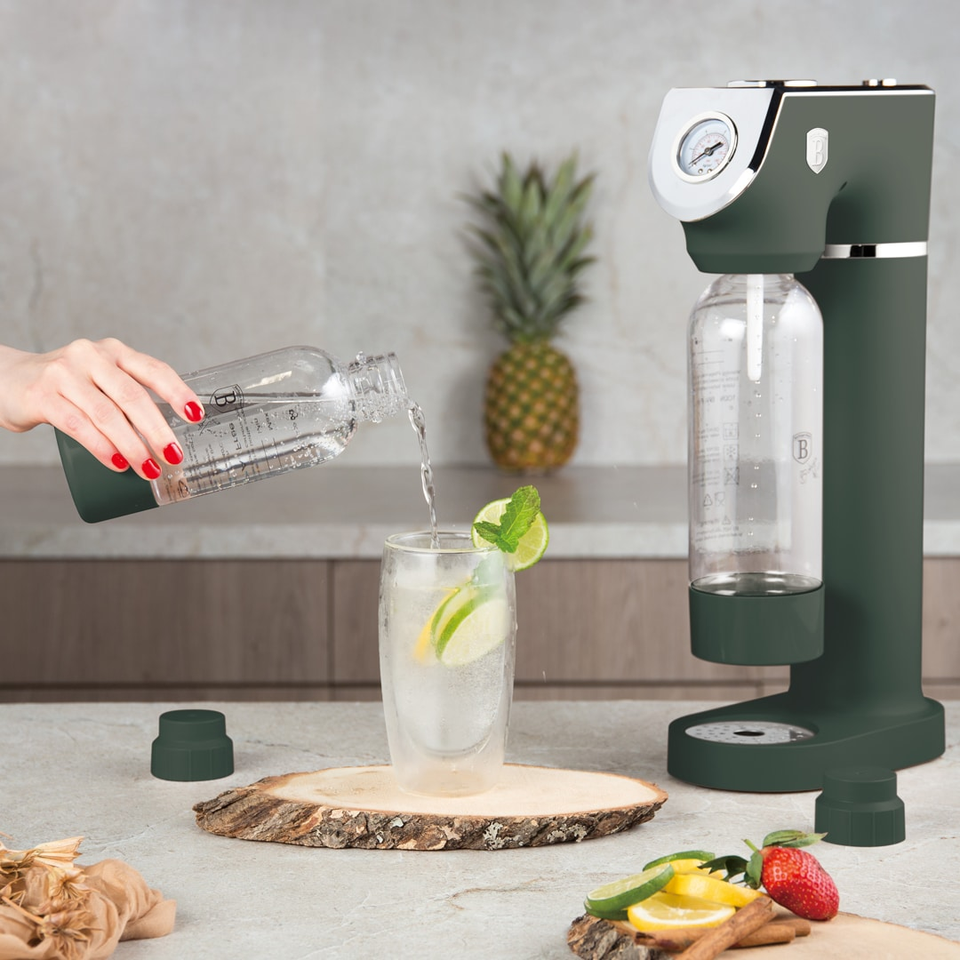 Berlinger Haus BH9785 – Soda Maker with 2 Bottles and Barometer | Matt Green