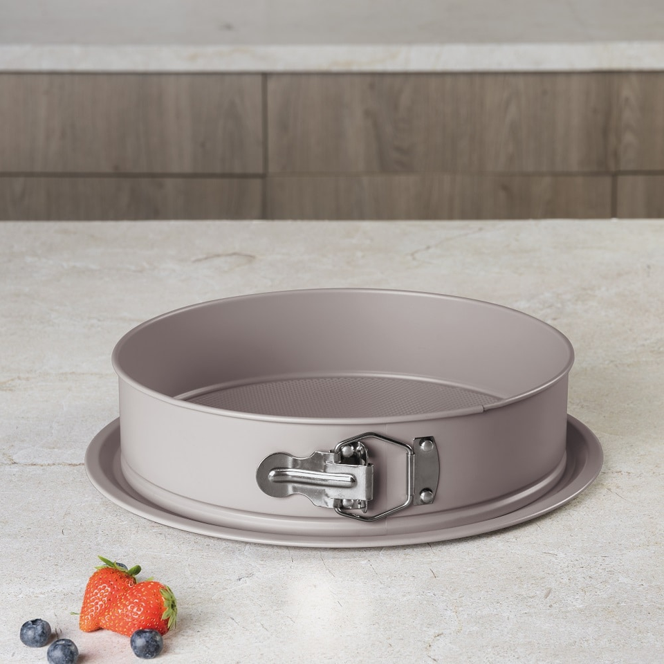 Round springform, 26*6,8 cm Berlinger Haus BH7937 Taupe