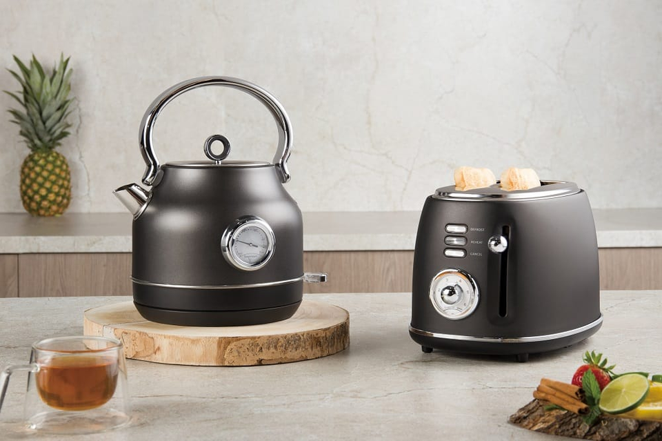 Sleek Matt Anthracite Toaster Berlinger Haus BH 9643