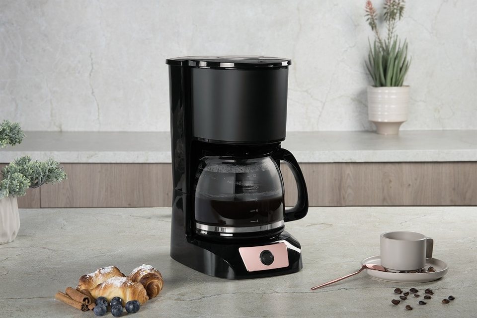 Stylish Berlinger Haus BH 9255 Coffee Machine Black & Rose